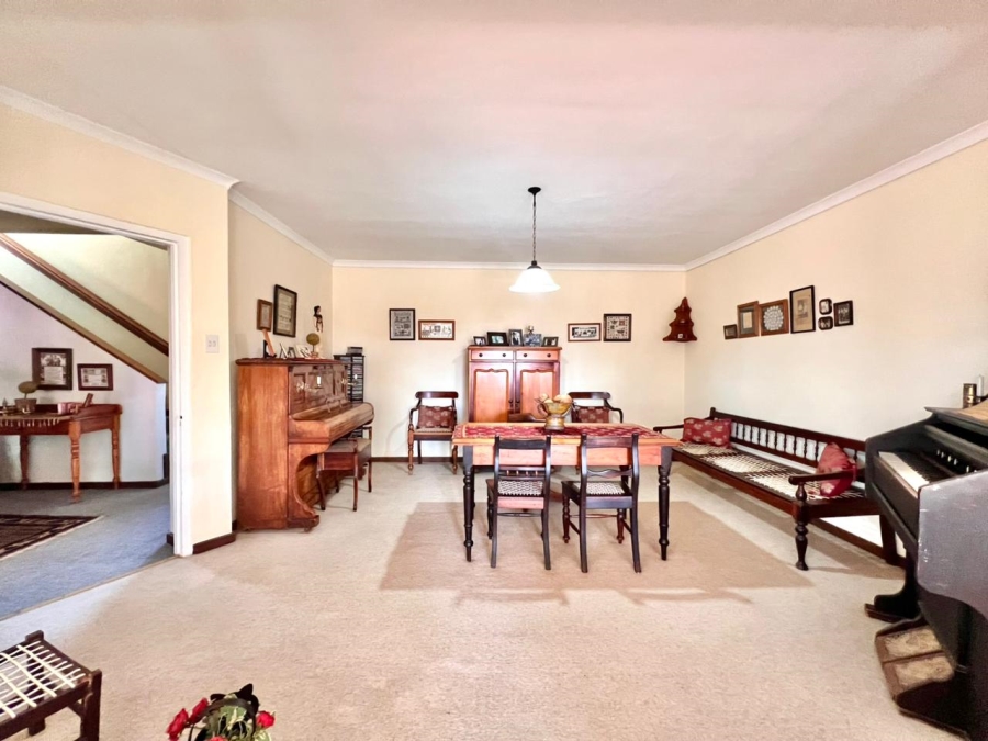 6 Bedroom Property for Sale in Ferreira Town Eastern Cape